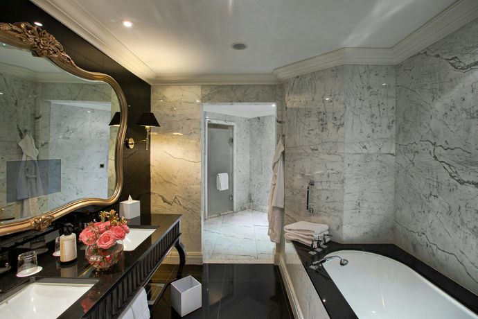 Four Seasons Hotel Baku - 23