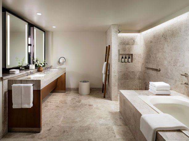 Verified hotel review - Fairmont Kea Lani, Maui - 9