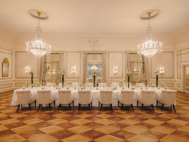 Fairmont Hotel Vier Jahreszeiten - 60