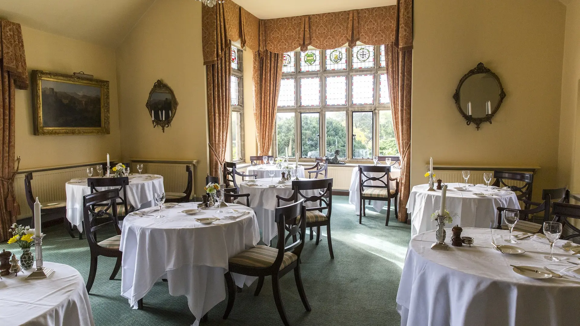 Hotel review Restaurants & Bars' - Bodysgallen Hall & Spa - 4