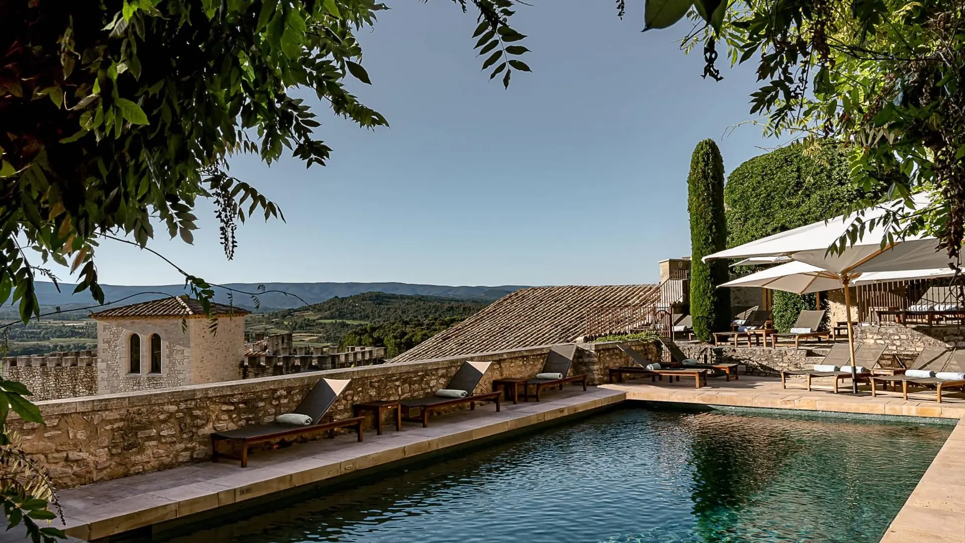 Hotel review Service & Facilities' - Hôtel Crillon le Brave - Provence - 2