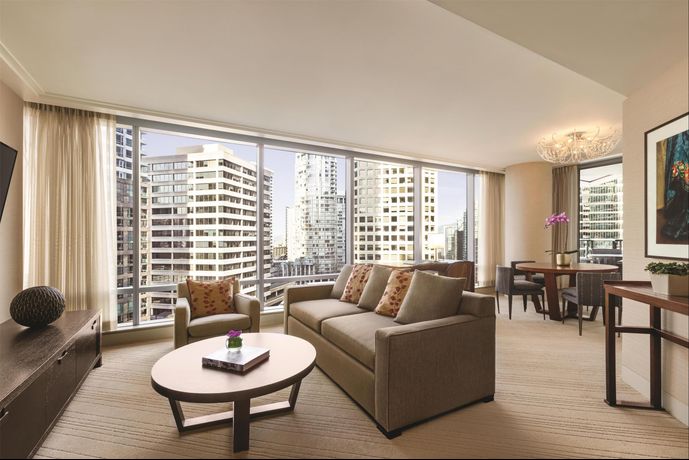 Verified hotel review - Shangri-La Vancouver - 1