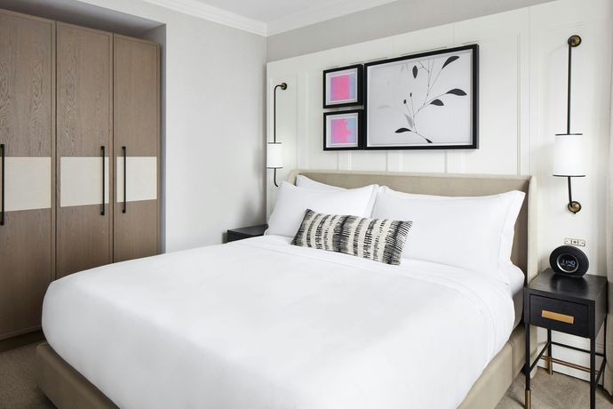 Verified hotel review - The London NYC - 54