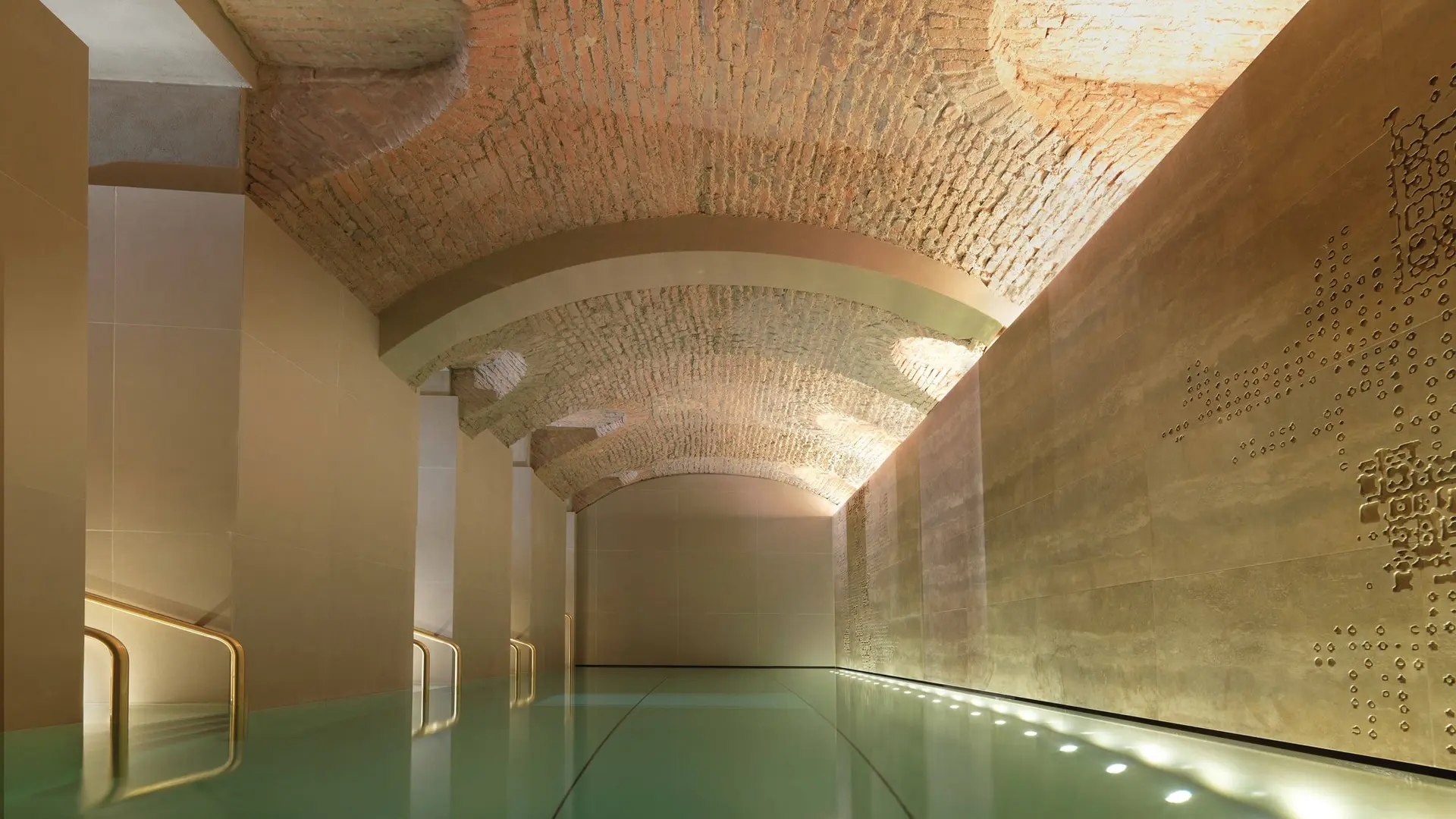 Hotel review Service & Facilities' - Four Seasons Hotel Milano - 0