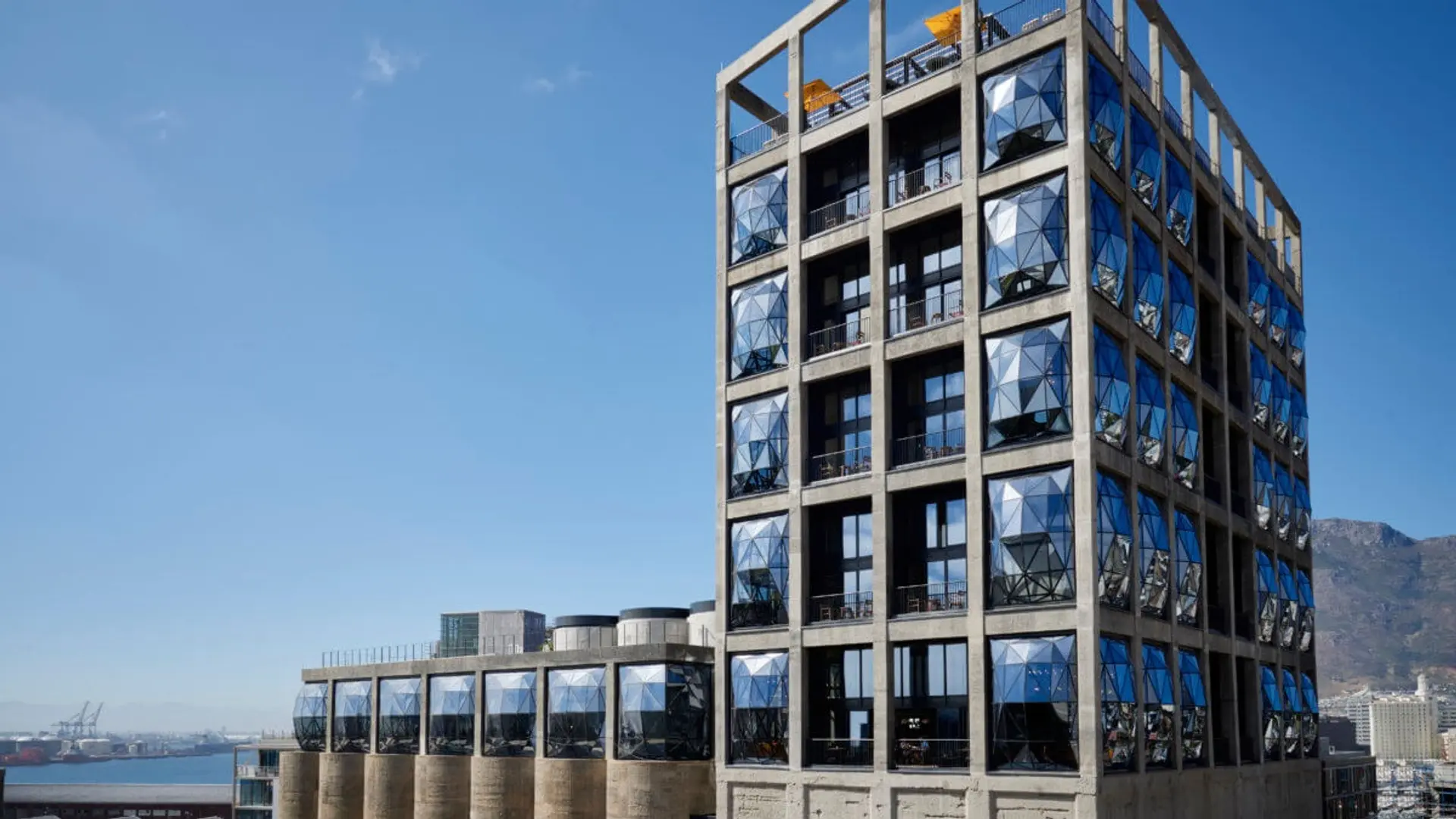 Hotel review Location' - The Silo Hotel - 0