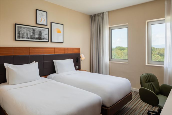 Verified hotel review - Hilton Frankfurt Airport - 19