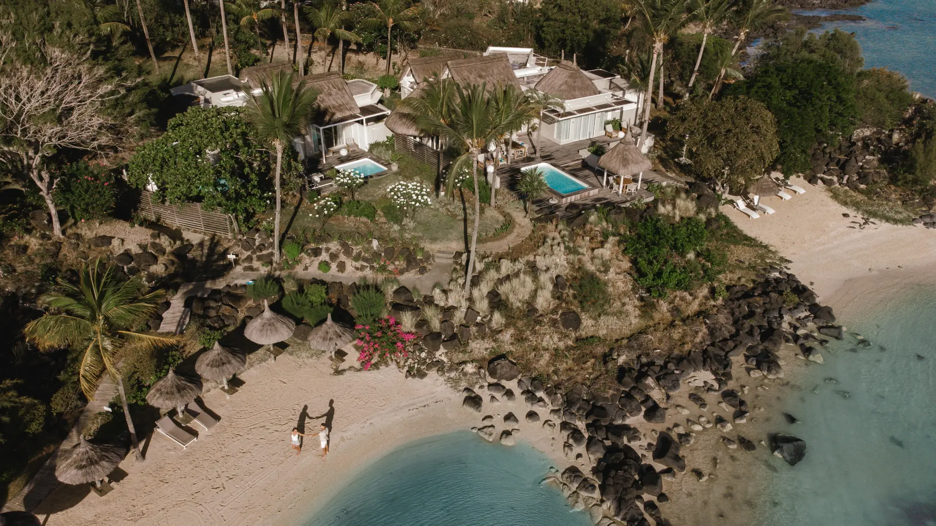 Hotel review Location' - LUX* Grand Gaube - 0