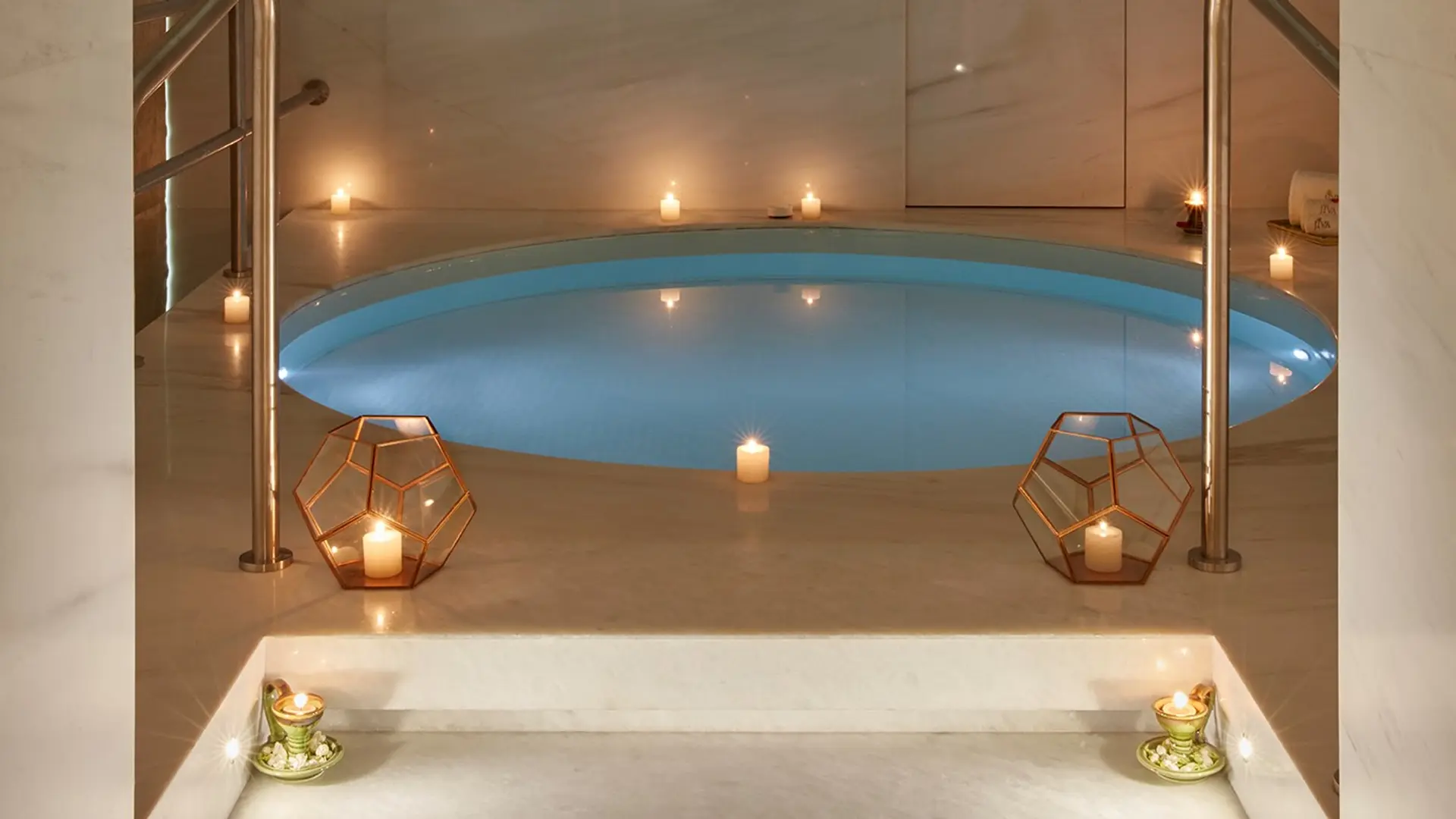 Hotel review Service & Facilities' - The Taj Mahal Palace - 3