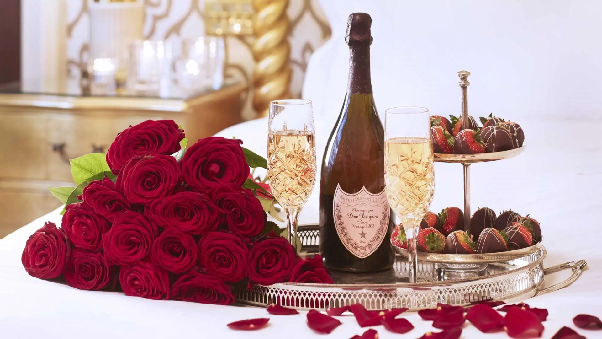 Hotel review Service & Facilities' - The Milestone Hotel & Residences - 1