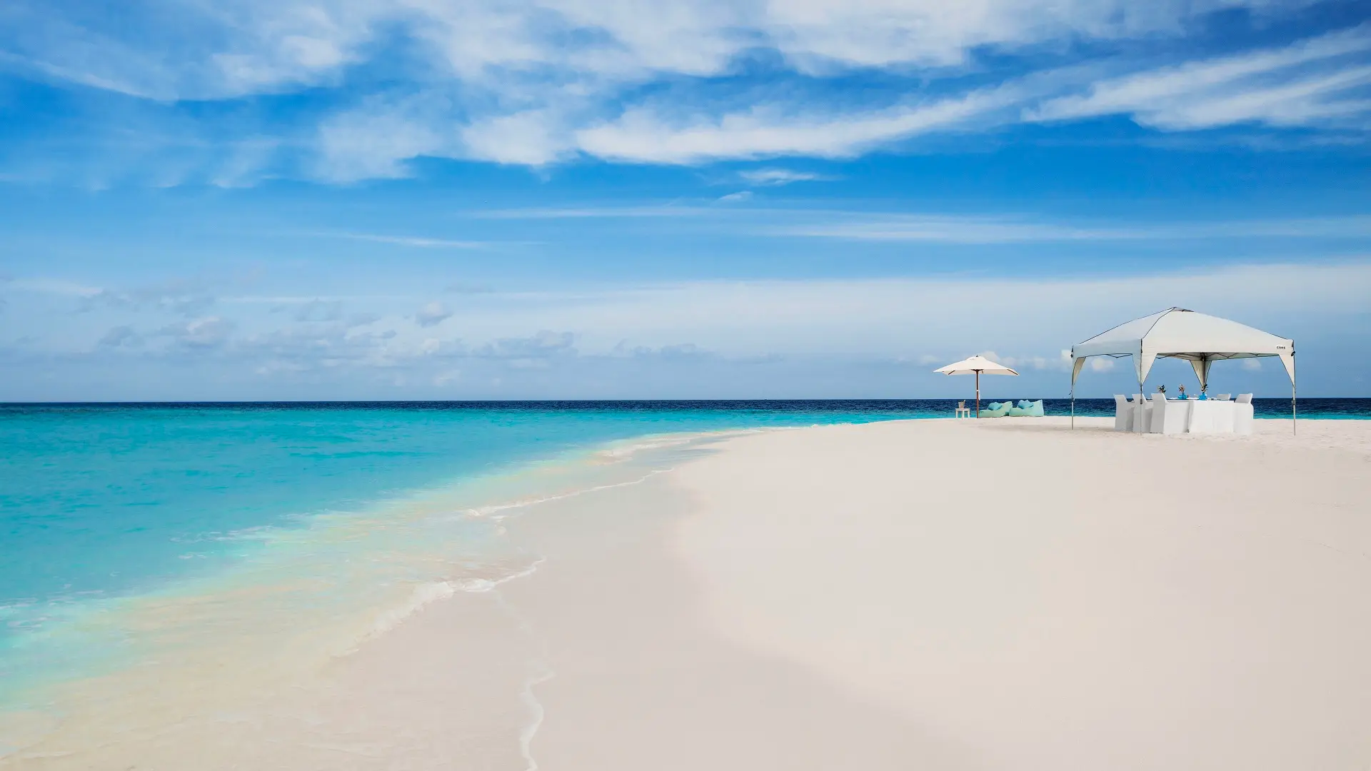 Hotel review What We Love' - One&Only Reethi Rah - 1