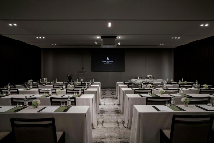 Verified hotel review - Four Seasons Hotel Tokyo at Marunouchi - 17