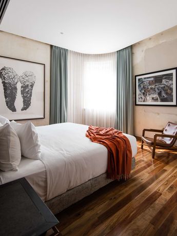 The Old Clare Hotel - 19