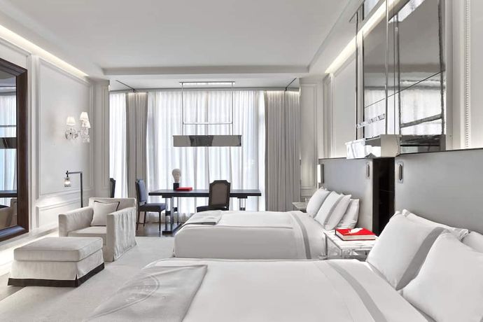 Baccarat Hotel and Residences New York - 9