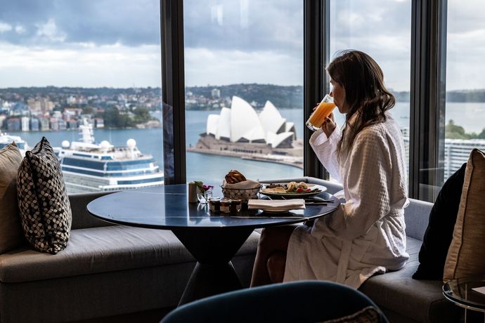 Four Seasons Hotel Sydney - 18
