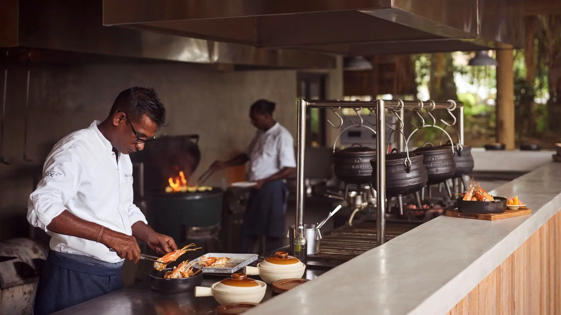 Hotel review Restaurants & Bars' - LUX* Grand Gaube - 6