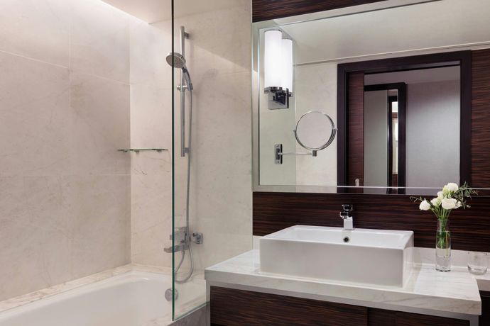 Hong Kong SkyCity Marriott Hotel - 36