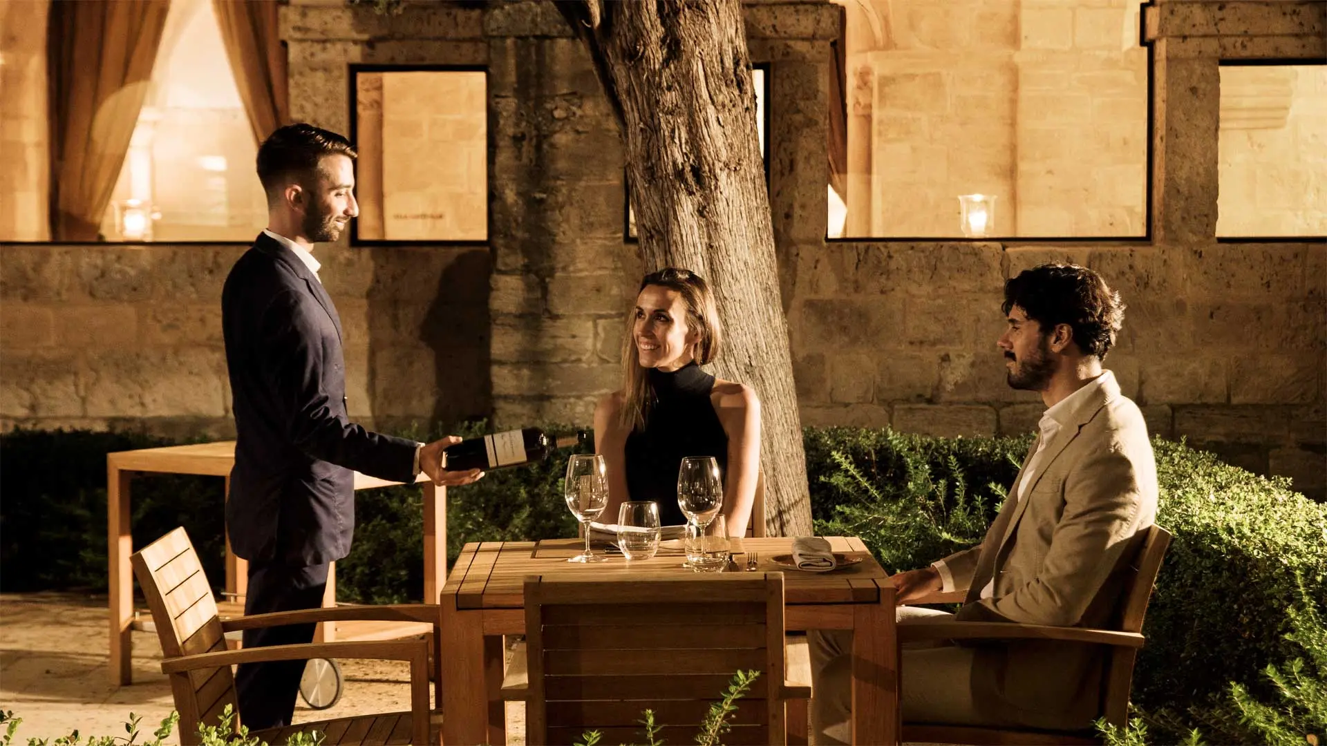 Hotel review Restaurants & Bars' - Abadia Retuerta LeDomaine - 3