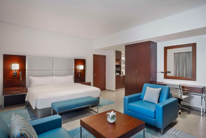 Hilton Dubai The Walk - 5