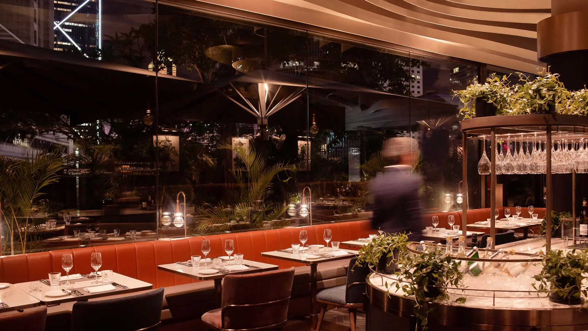 Hotel review Restaurants & Bars' - The Upper House - 8