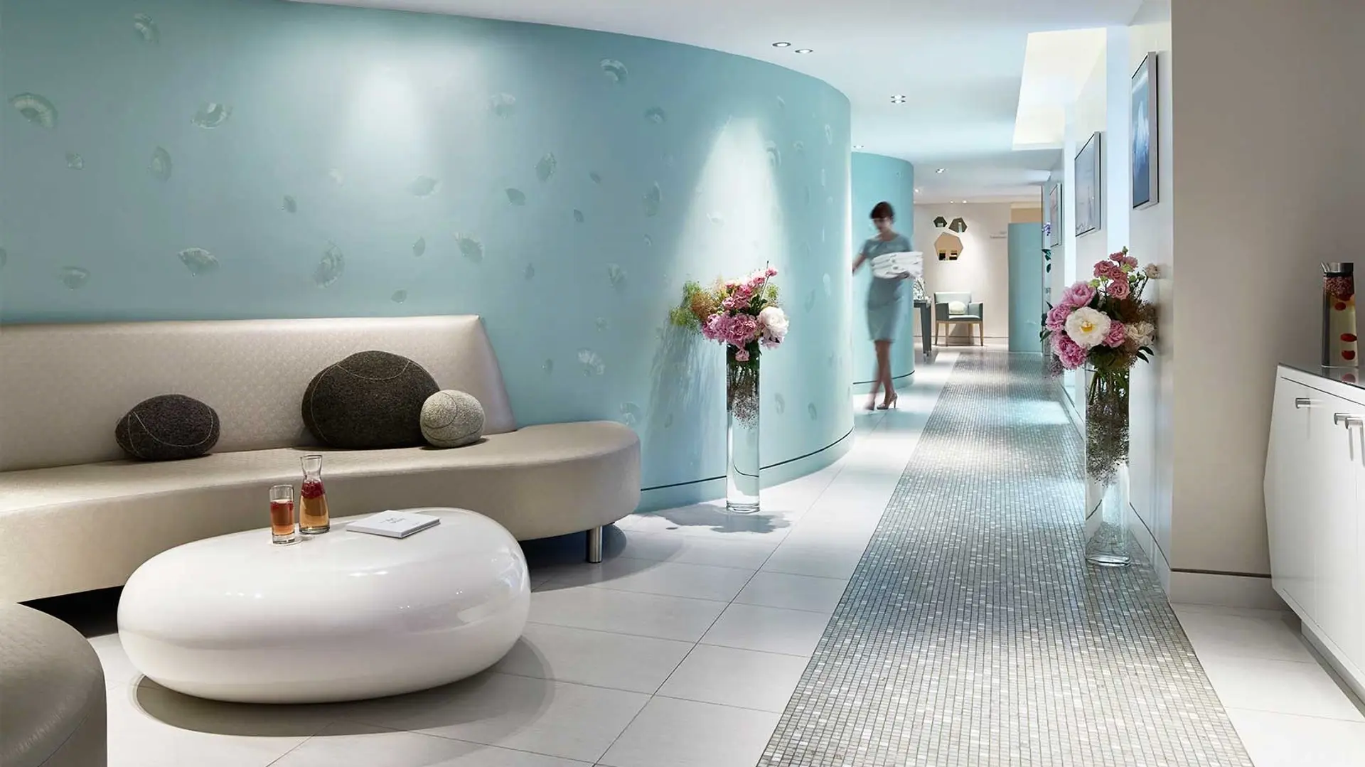 Hotel review Service & Facilities' - Le Meurice - 3