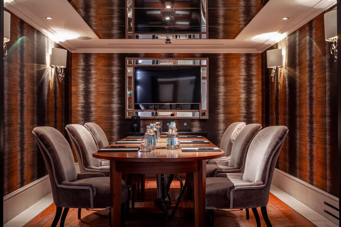 Verified hotel review - St James Hotel and Club Mayfair - 1