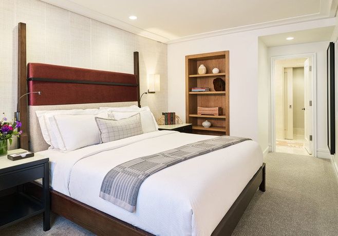 The Little Nell - 52