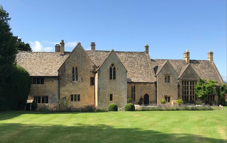 Abbots Grange Manor House - 51