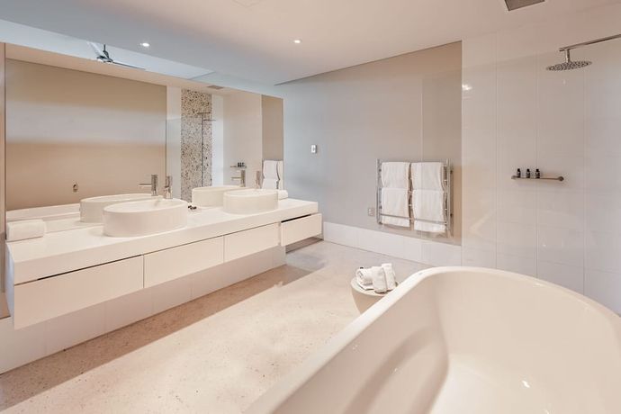 Verified hotel review - Smiths Beach Resort - 16