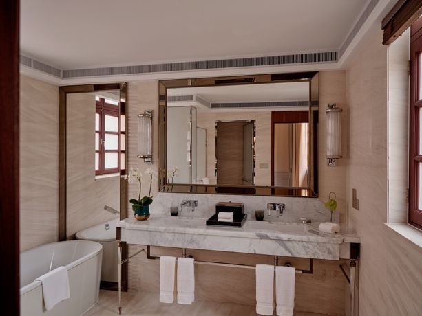 Verified hotel review - Capella Shanghai Jian Ye Li - 16