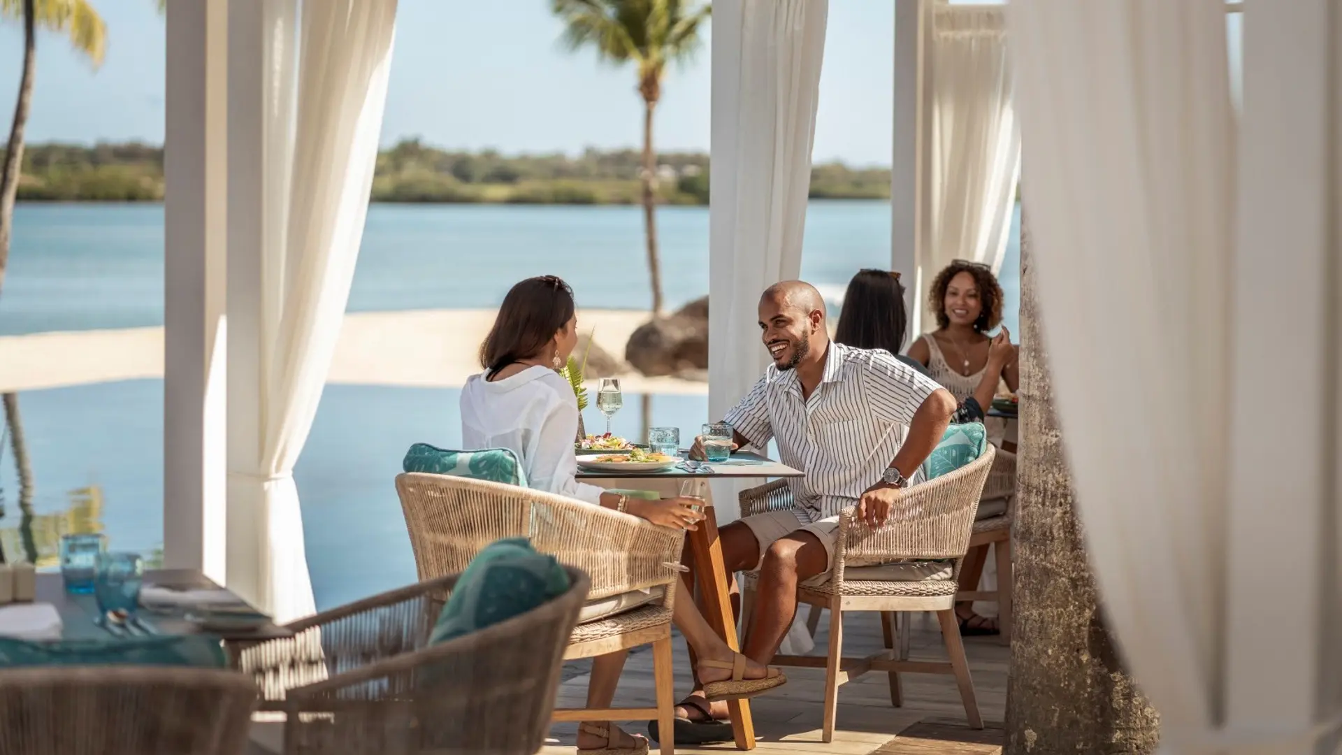 Hotel review Restaurants & Bars' - Four Seasons Resort Mauritius at Anahita - 5