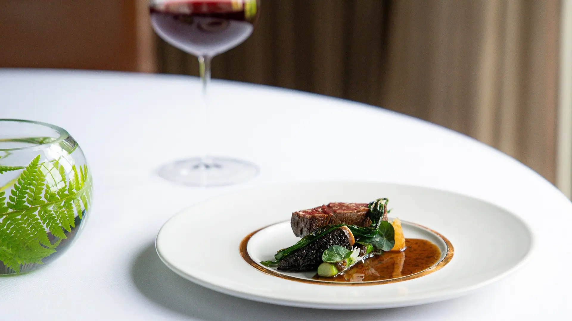 Hotel review Restaurants & Bars' - Grove of Narberth - 6