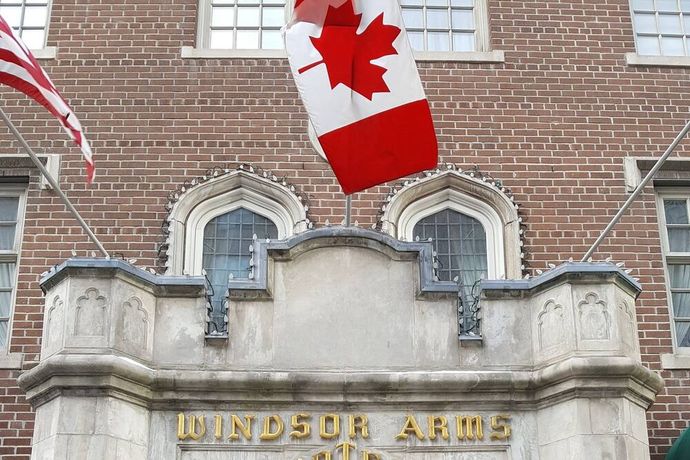 Windsor Arms Hotel
