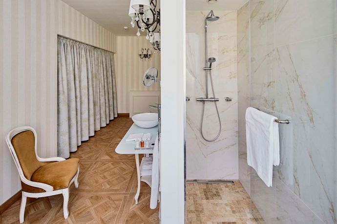 Verified hotel review - Mystery Hotel Budapest - 59