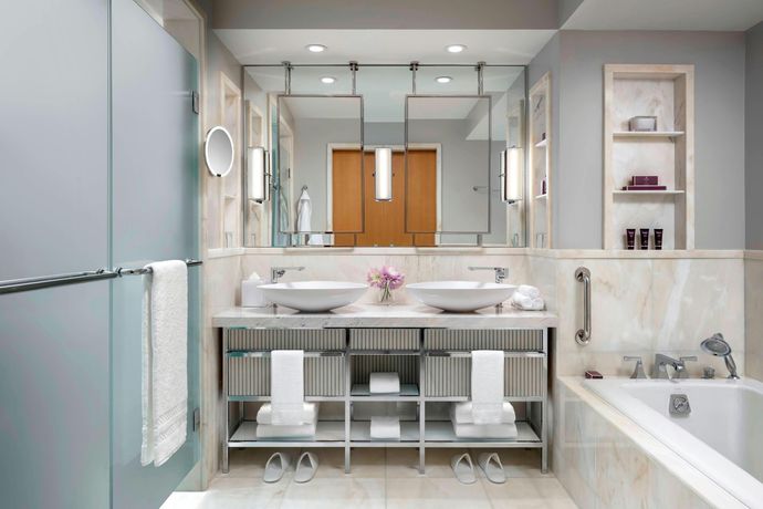 Verified hotel review - The Ritz-Carlton Toronto - 40