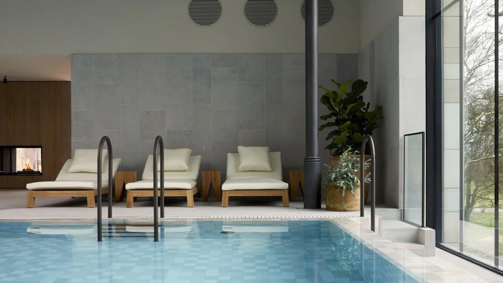 Hotel review Service & Facilities' - Heckfield Place - 1