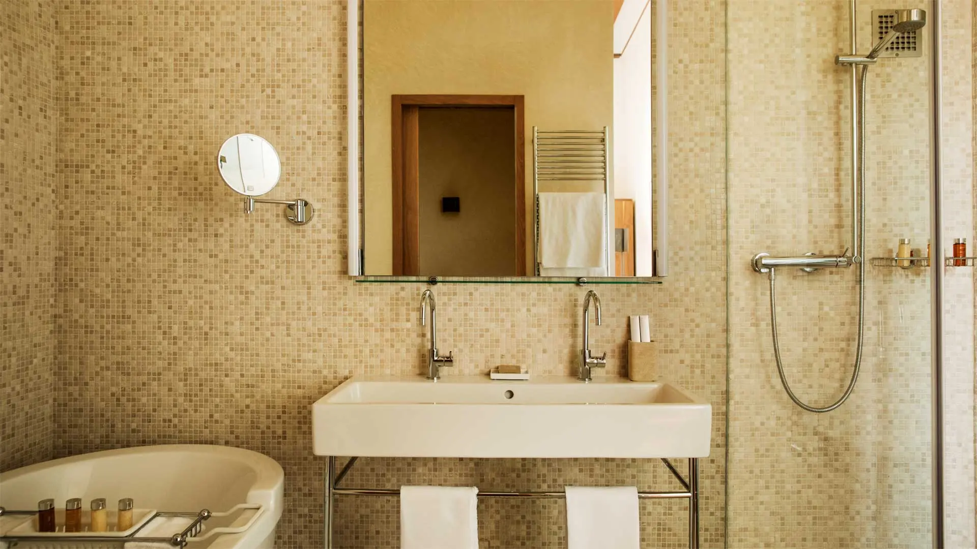 Review of Abadia Retuerta LeDomaine - 4