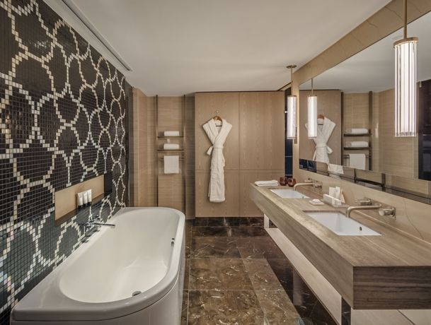 The Darling at The Star - 21