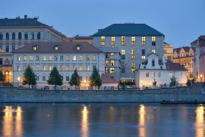 Verified hotel review - Four Seasons Hotel Prague - 11