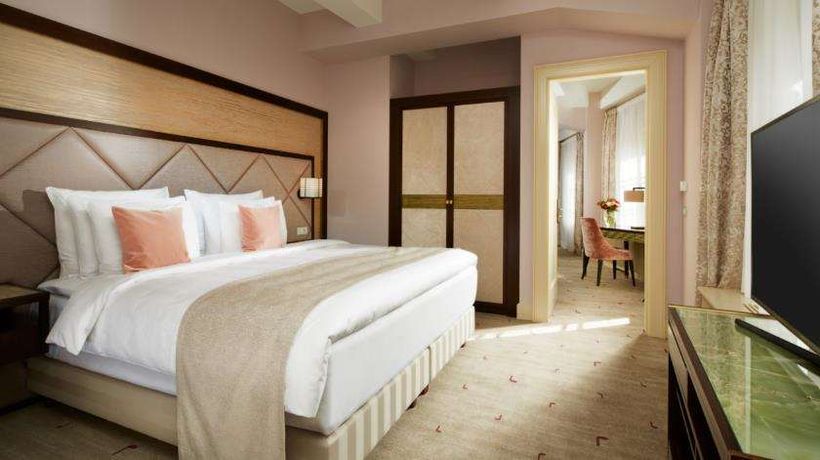 Verified hotel review - Aria Hotel Prague by Library Hotel Collection - 11