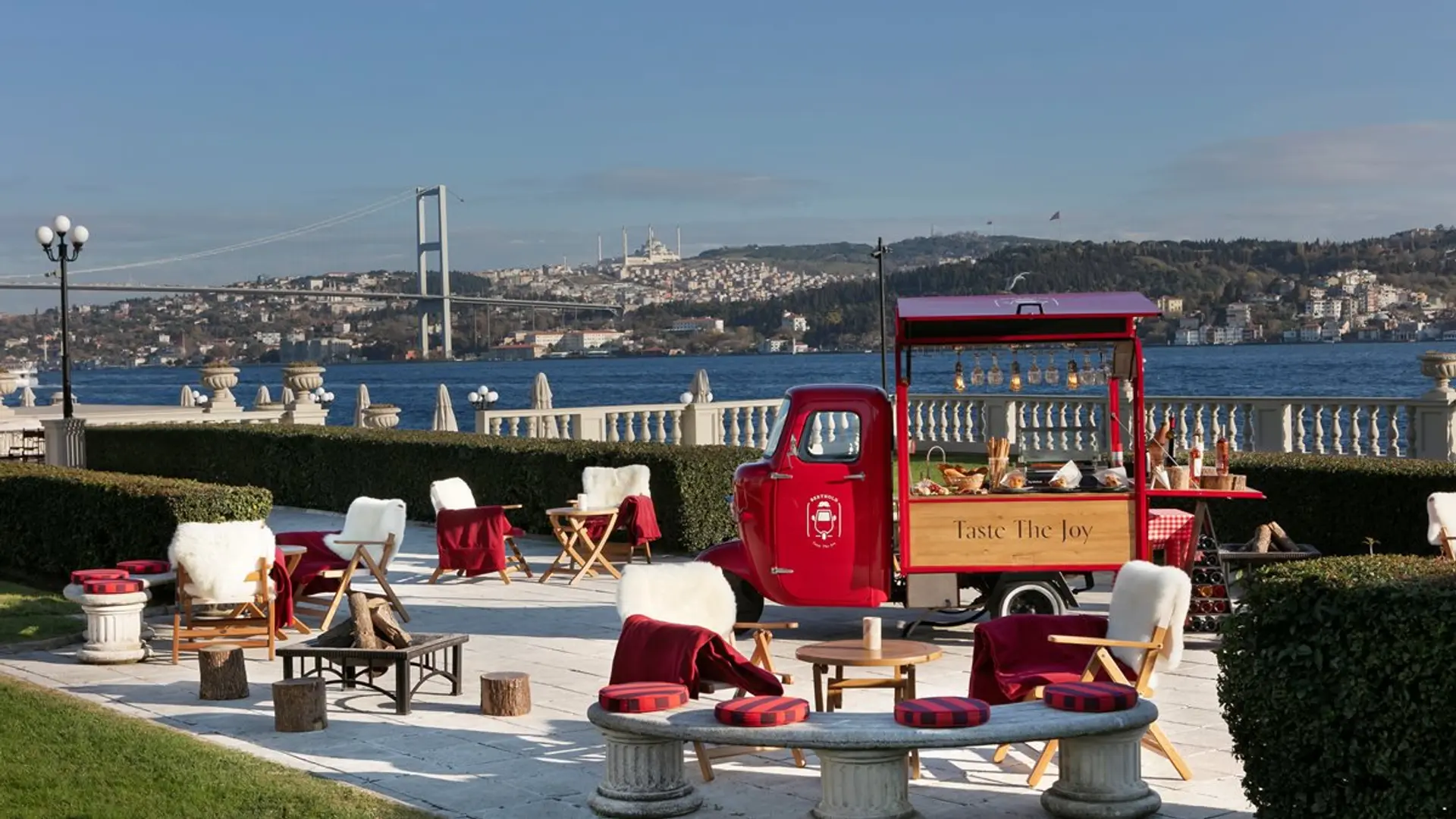 Hotel review Service & Facilities' - Çırağan Palace Kempinski Istanbul - 6