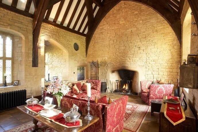 Abbots Grange Manor House - 37