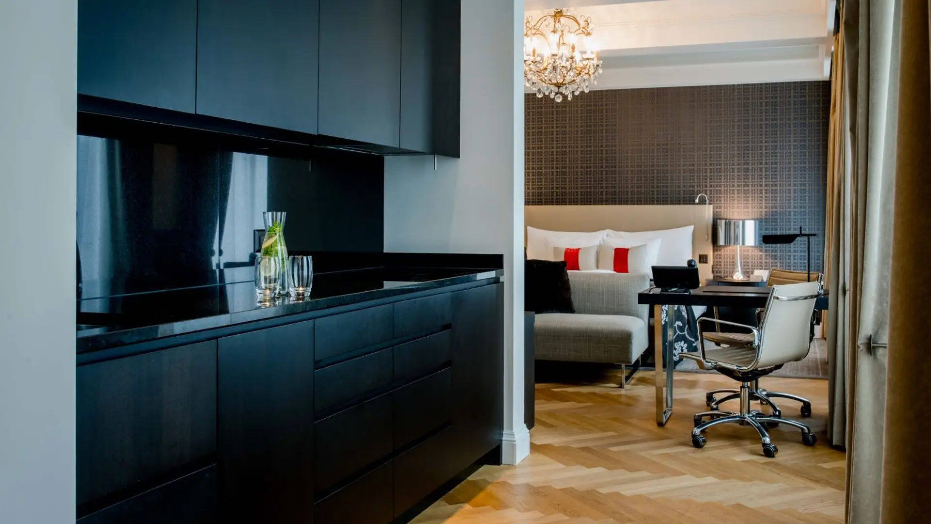 Hotel review Accommodation' - Hotel Schweizerhof Bern & Spa - 5