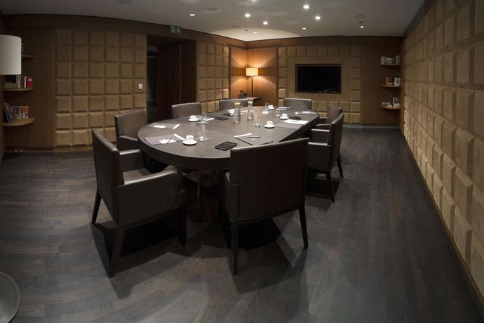 Verified hotel review - The Emblem Hotel - 45