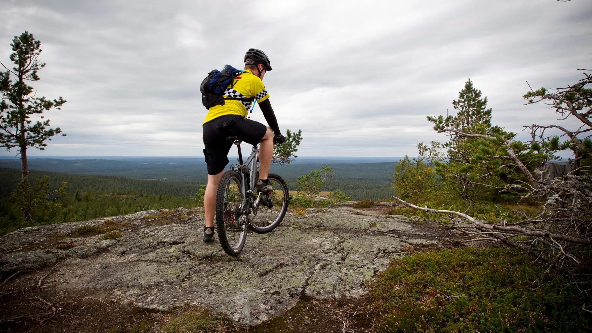 Hotel review Service & Facilities' - Kakslauttanen Arctic Resort - Igloos and Chalets - 14