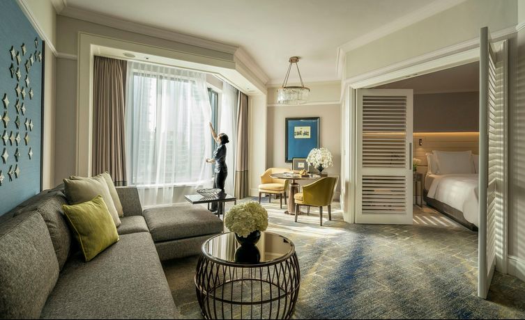 Verified hotel review - Four Seasons Hotel Singapore - 21