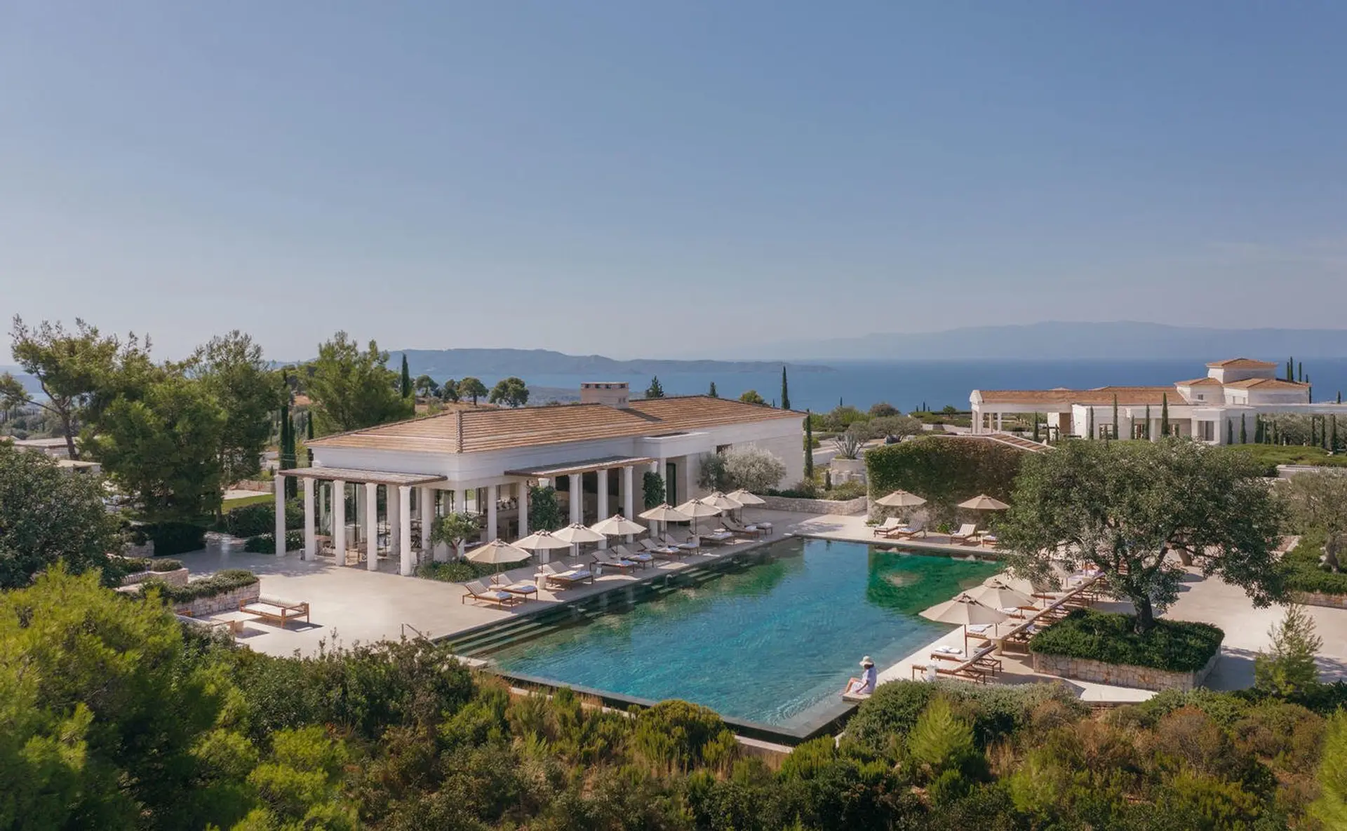 Review of Amanzoe