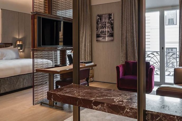 Verified hotel review - Fendi Private Suites - 24