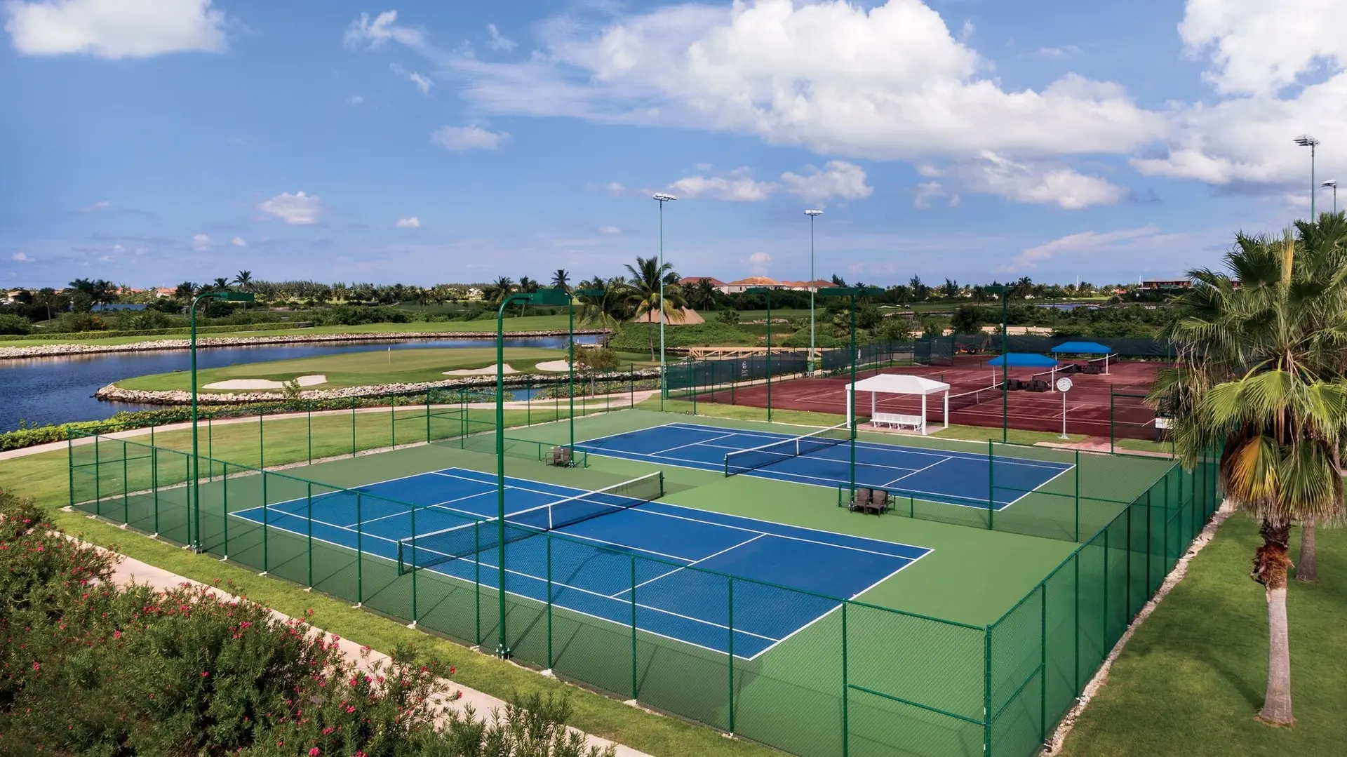 Hotel review Service & Facilities' - The Ritz-Carlton, Grand Cayman - 5