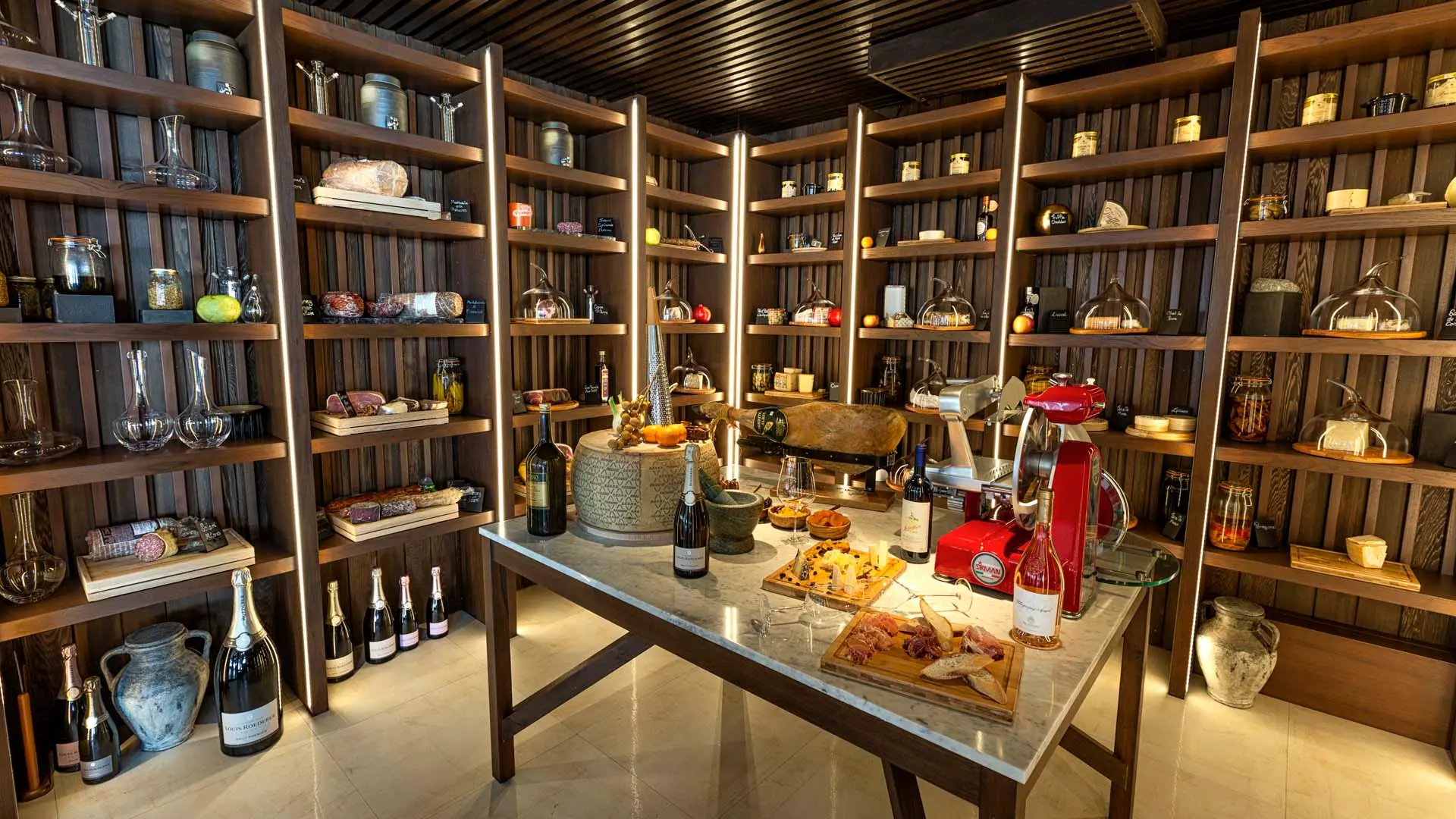 Hotel review Service & Facilities' - Kudadoo Maldives Private Island - 13