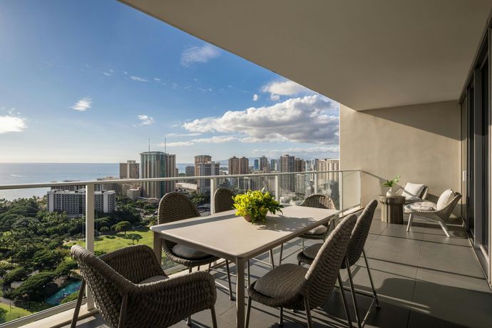 Verified hotel review - The Ritz-Carlton Residences Waikiki Beach Hotel - 28